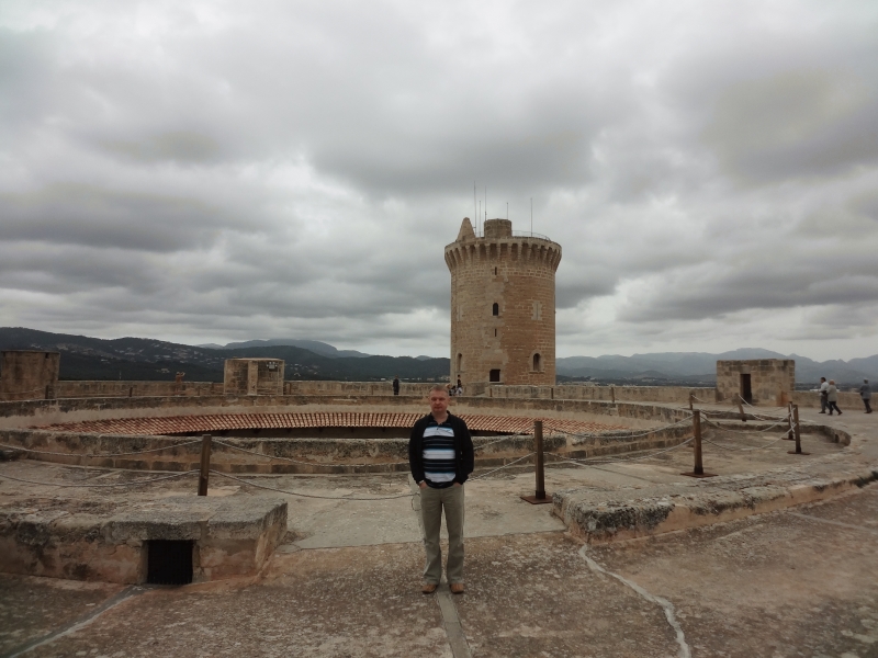 Испания, остров Мальорка, замок Бельвер